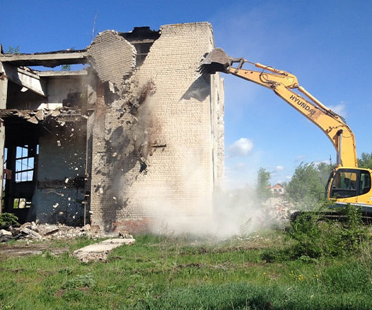 Демонтаж зданий в Вельске и  Архангельской области